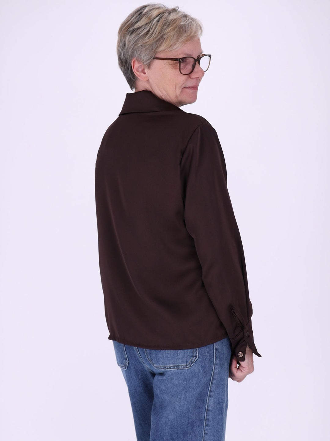 Braune Damenbluse mit Hemdkragen