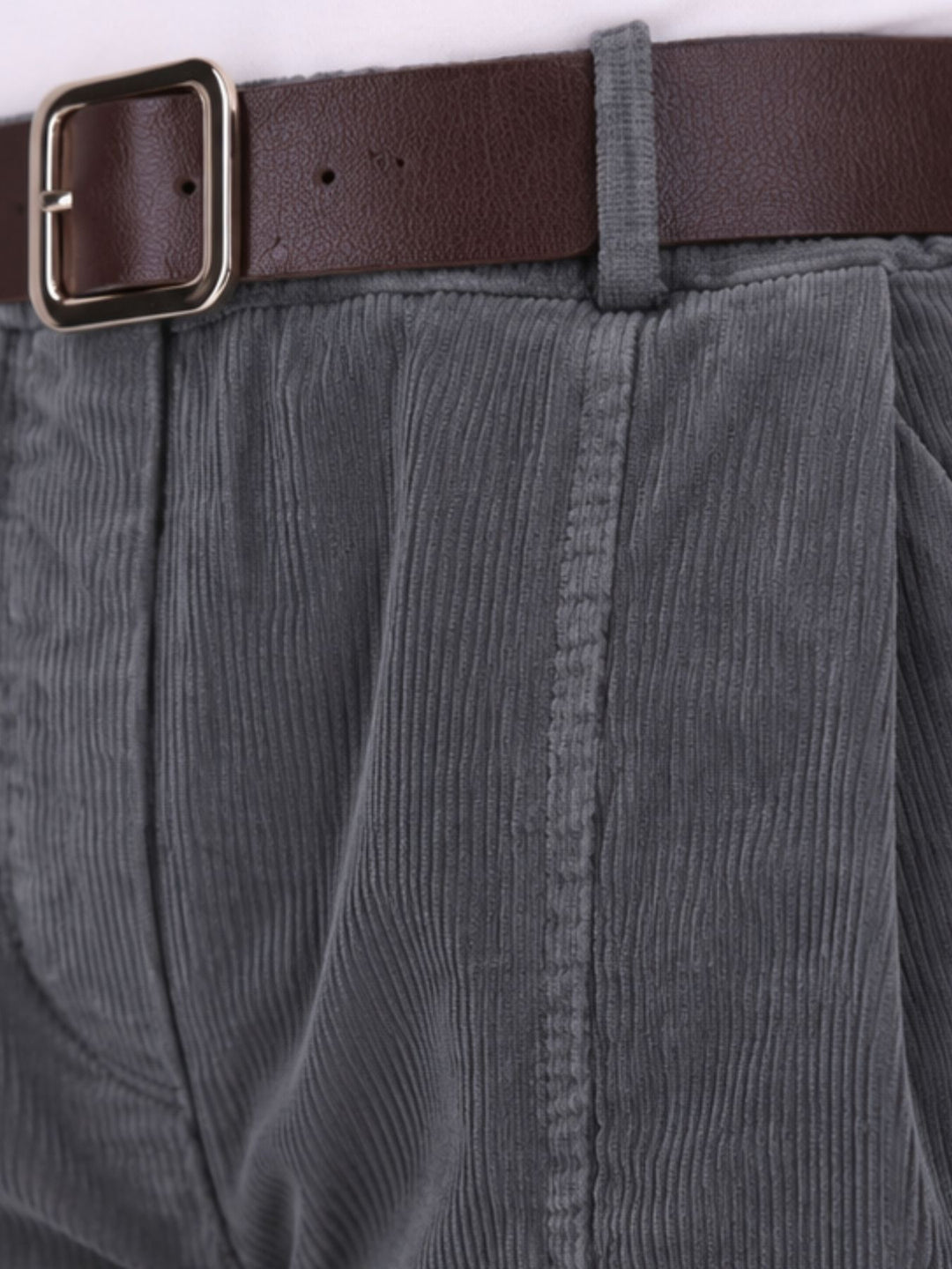 Damen Cordhose im Barrel Fit und Gürtel – Grau