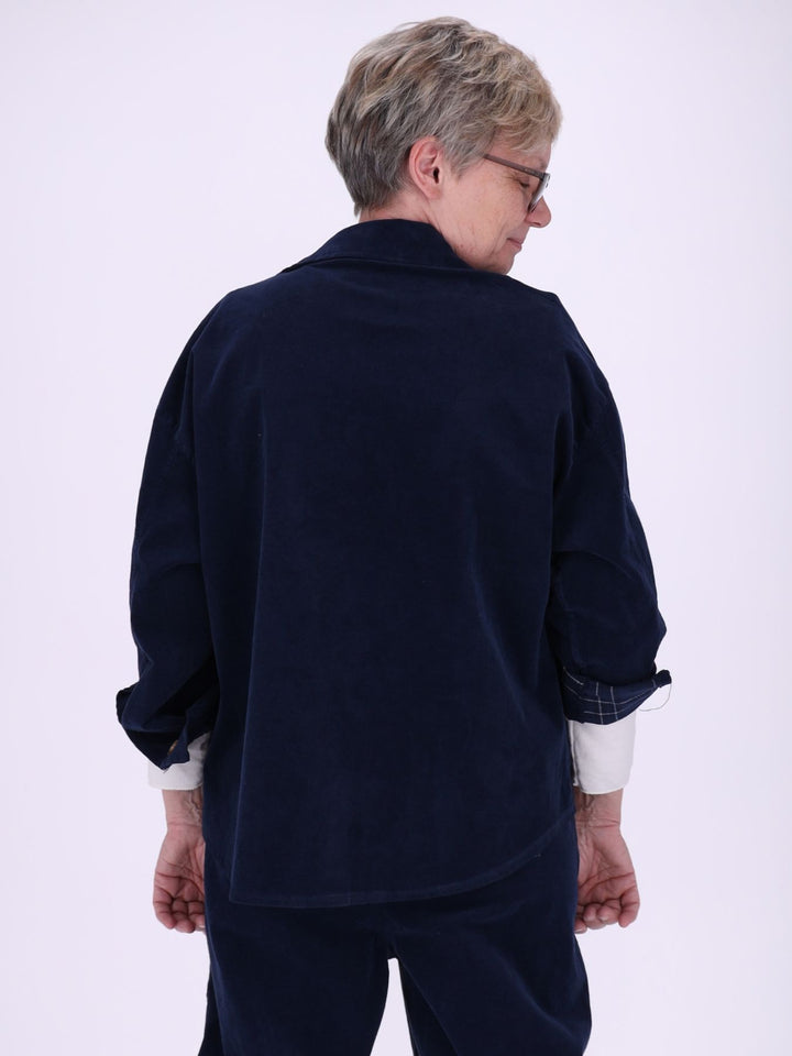 Damen Cord-Overshirt Navy – mit kariertem Innenfutter