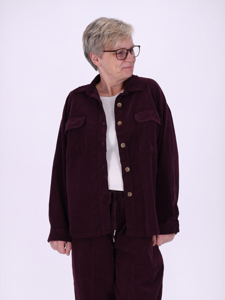 Damen Cord-Overshirt Rot – mit kariertem Innenfutter
