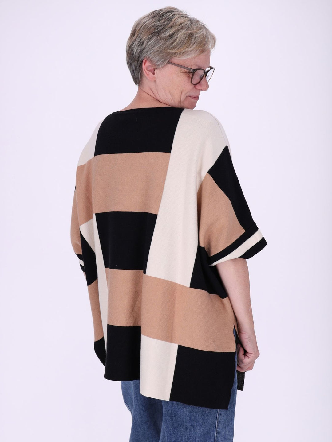 Damen Poncho mit Karomuster – lässiger Oversized-Look mit seitlichen Schlitzen