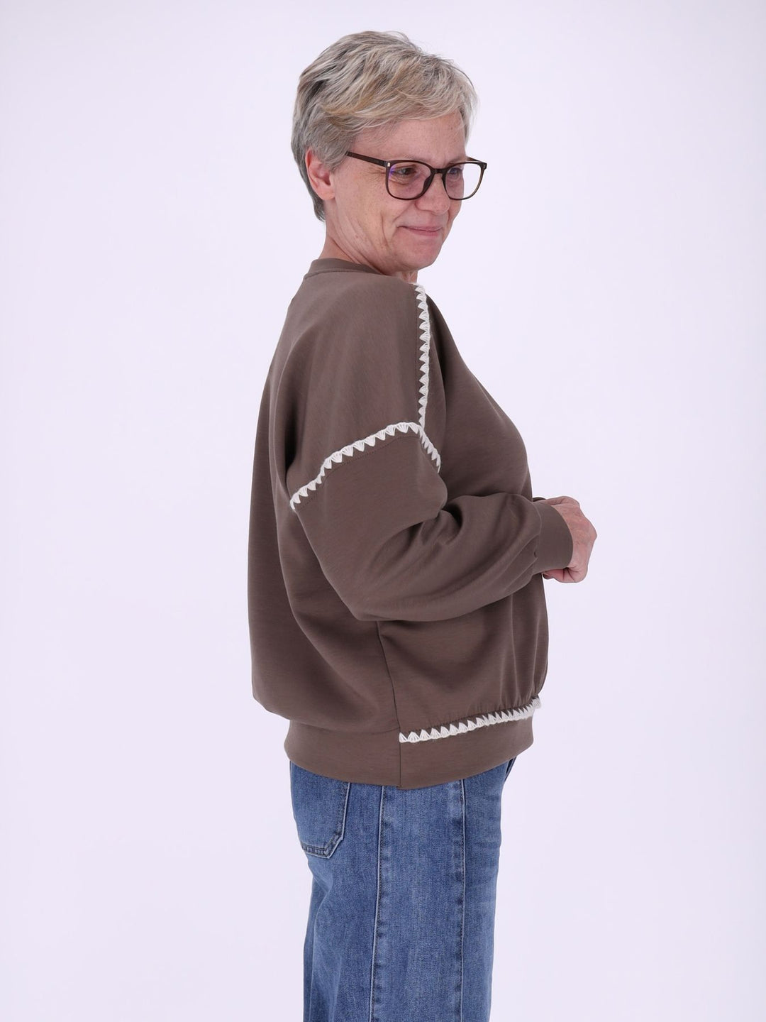 Beiges Sweatshirt Damen mit Mäusezähnchen – feminin & lässig