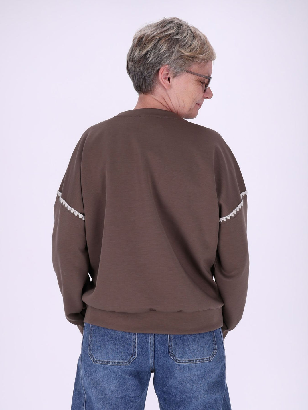 Beiges Sweatshirt Damen mit Mäusezähnchen – feminin & lässig