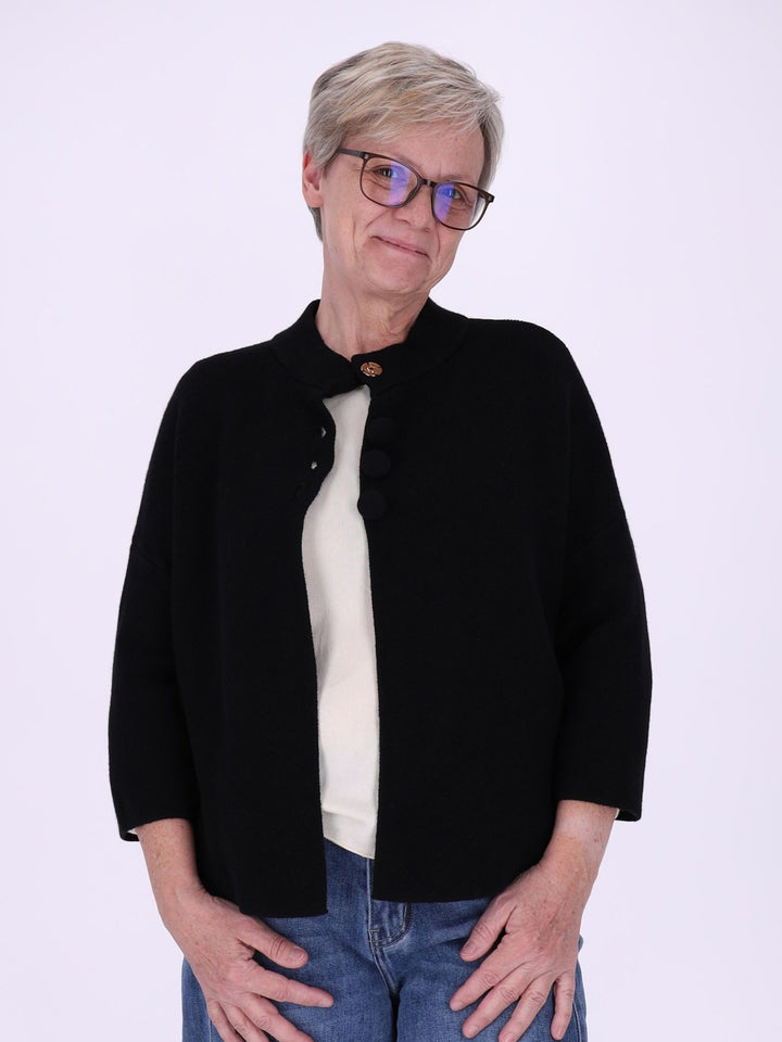Schwarze Strickjacke Damen in A-Form – Stehkragen & halber Arm