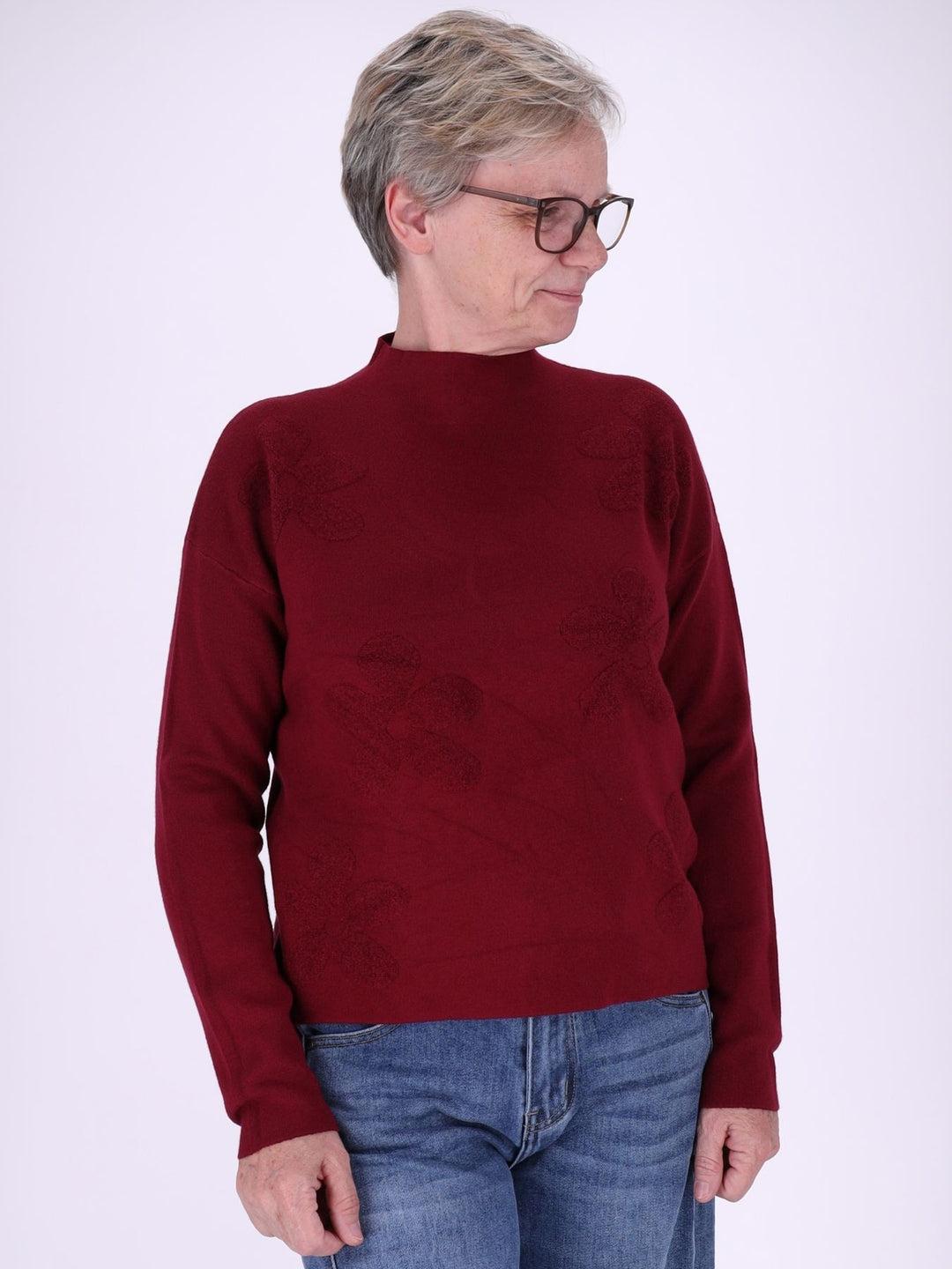 Bordeaux Strickpullover Damen mit Stehkragen & Blüten – feminine 3D-Details