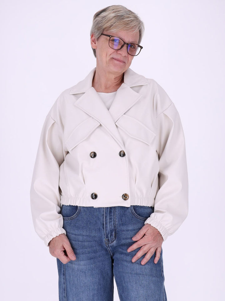 Kurzjacke Damen in Kunstlederoptik – doppelte Knopfleiste & moderner Schnitt