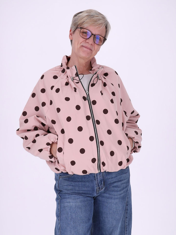 Leichte Damenjacke in Altrosa mit braunen Polka Dots