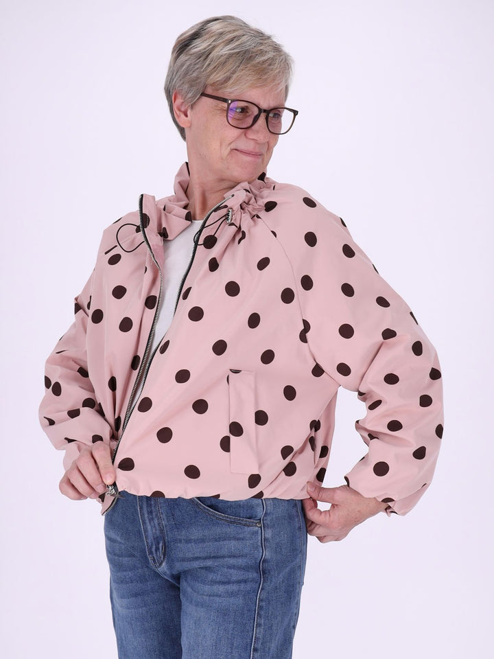 Leichte Damenjacke in Altrosa mit braunen Polka Dots