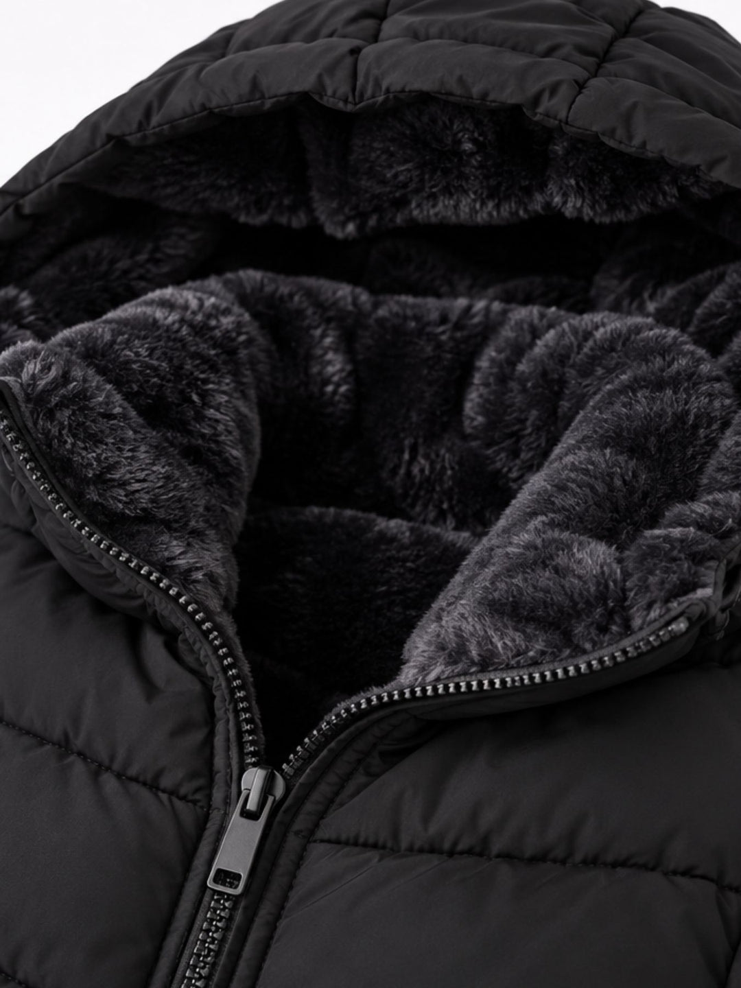 Schwarze Damen Steppjacke mit Fake-Fur-Futter & recyceltem Material – kuschelig, modern & vielseitig