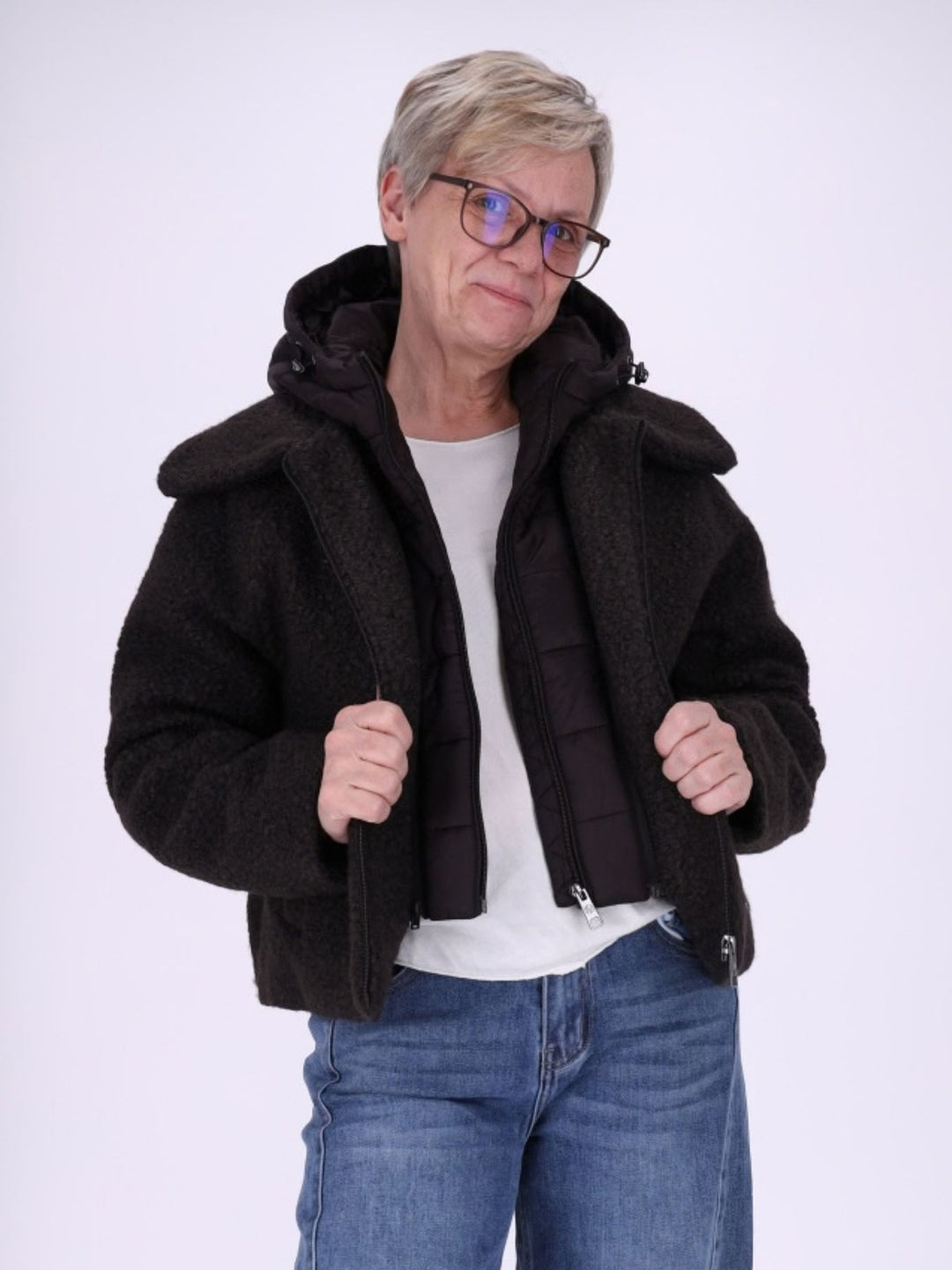 Schwarze Damen Bouclé-Jacke mit abtrennbarer Steppjacke – kuschelig, modern & vielseitig
