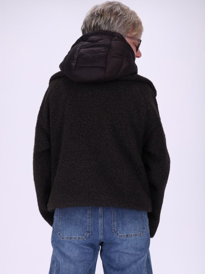 Schwarze Damen Bouclé-Jacke mit abtrennbarer Steppjacke – kuschelig, modern & vielseitig