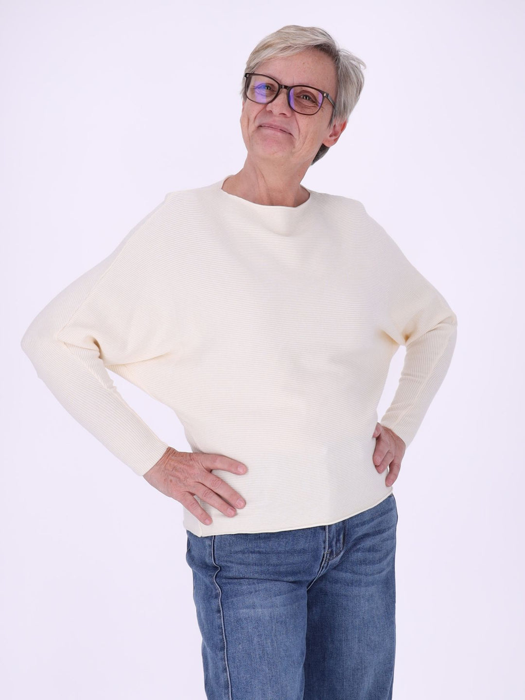 Beiger Damen Strickpullover mit Fledermausärmeln – weich, elegant & modern