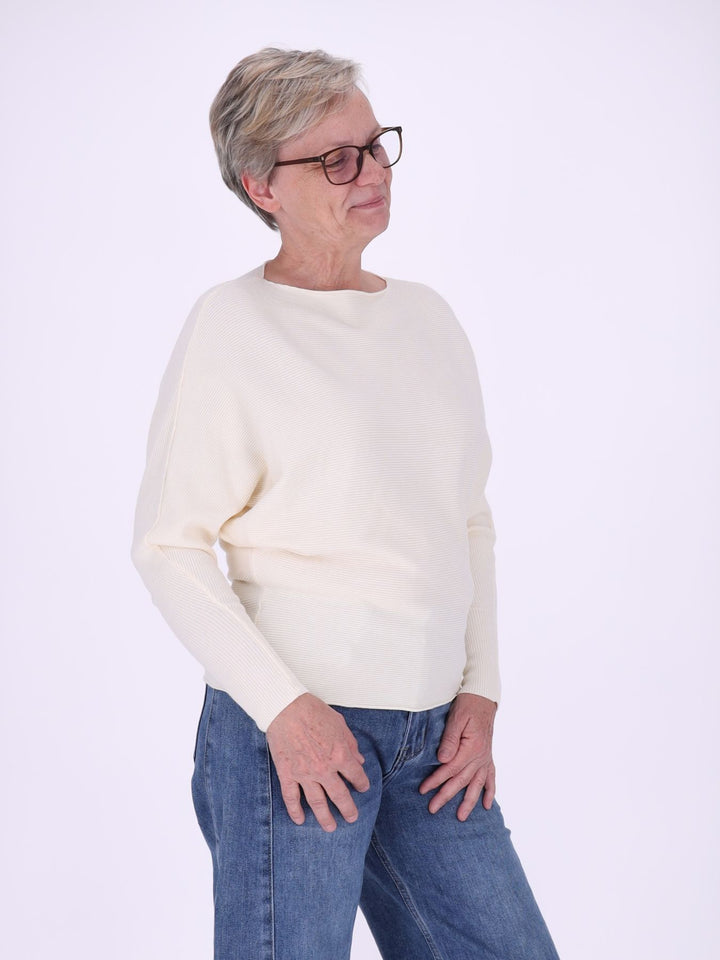 Beiger Damen Strickpullover mit Fledermausärmeln – weich, elegant & modern