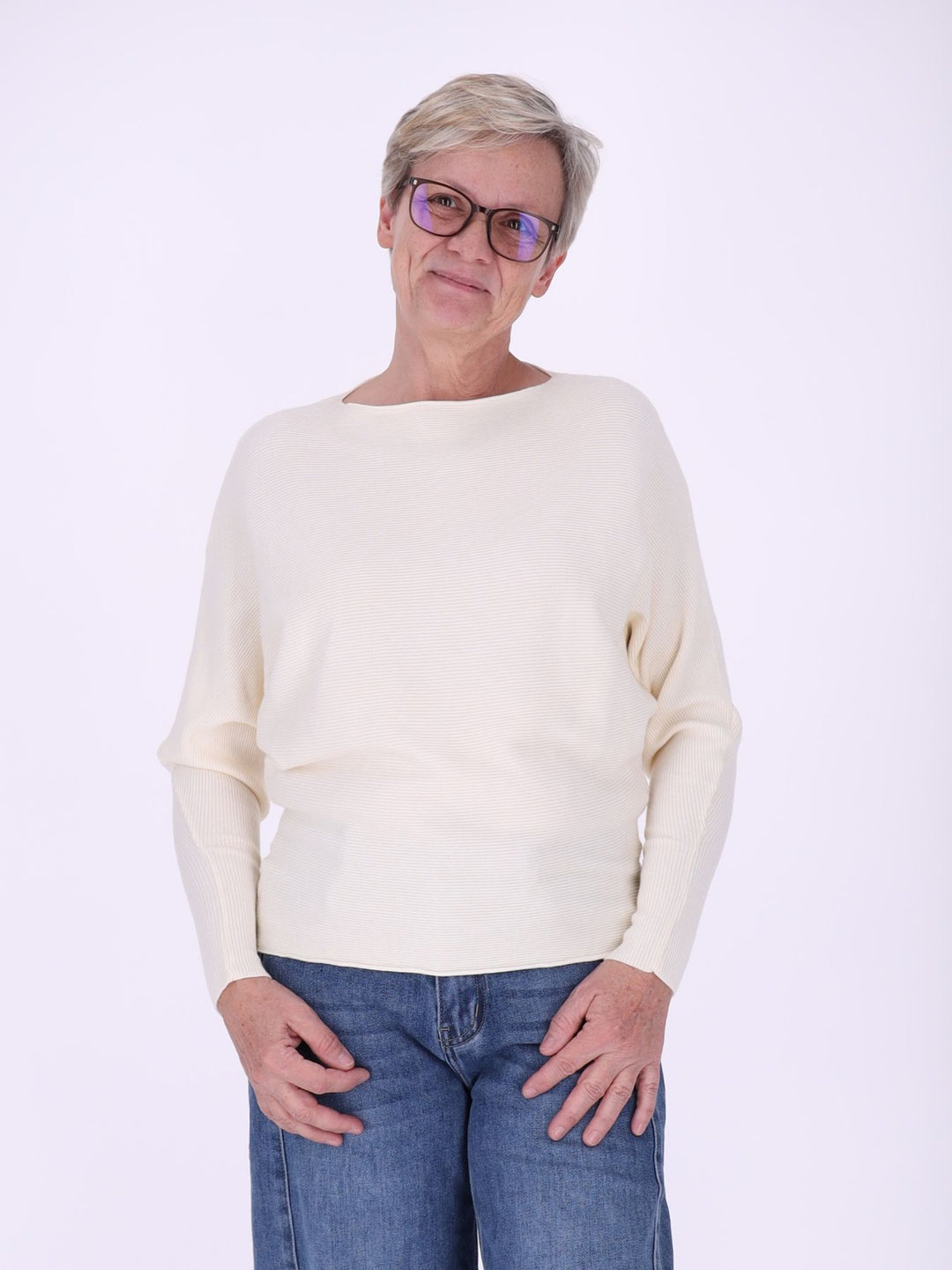 Beiger Damen Strickpullover mit Fledermausärmeln – weich, elegant & modern