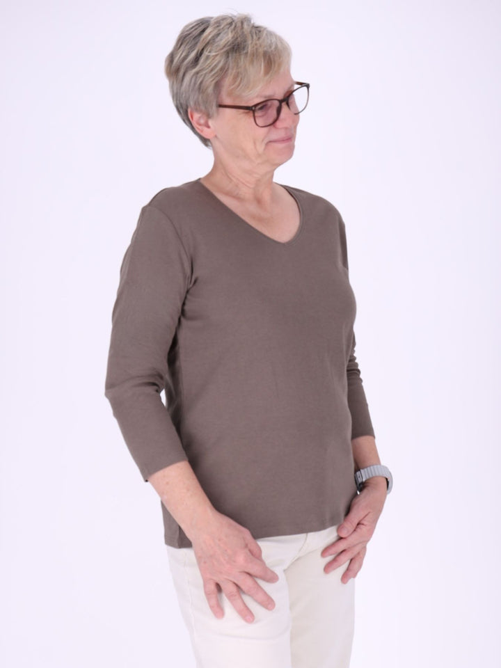 V-Ausschnitt Shirt Damen mit 3/4-Arm aus 100 % Baumwolle – Walnuss