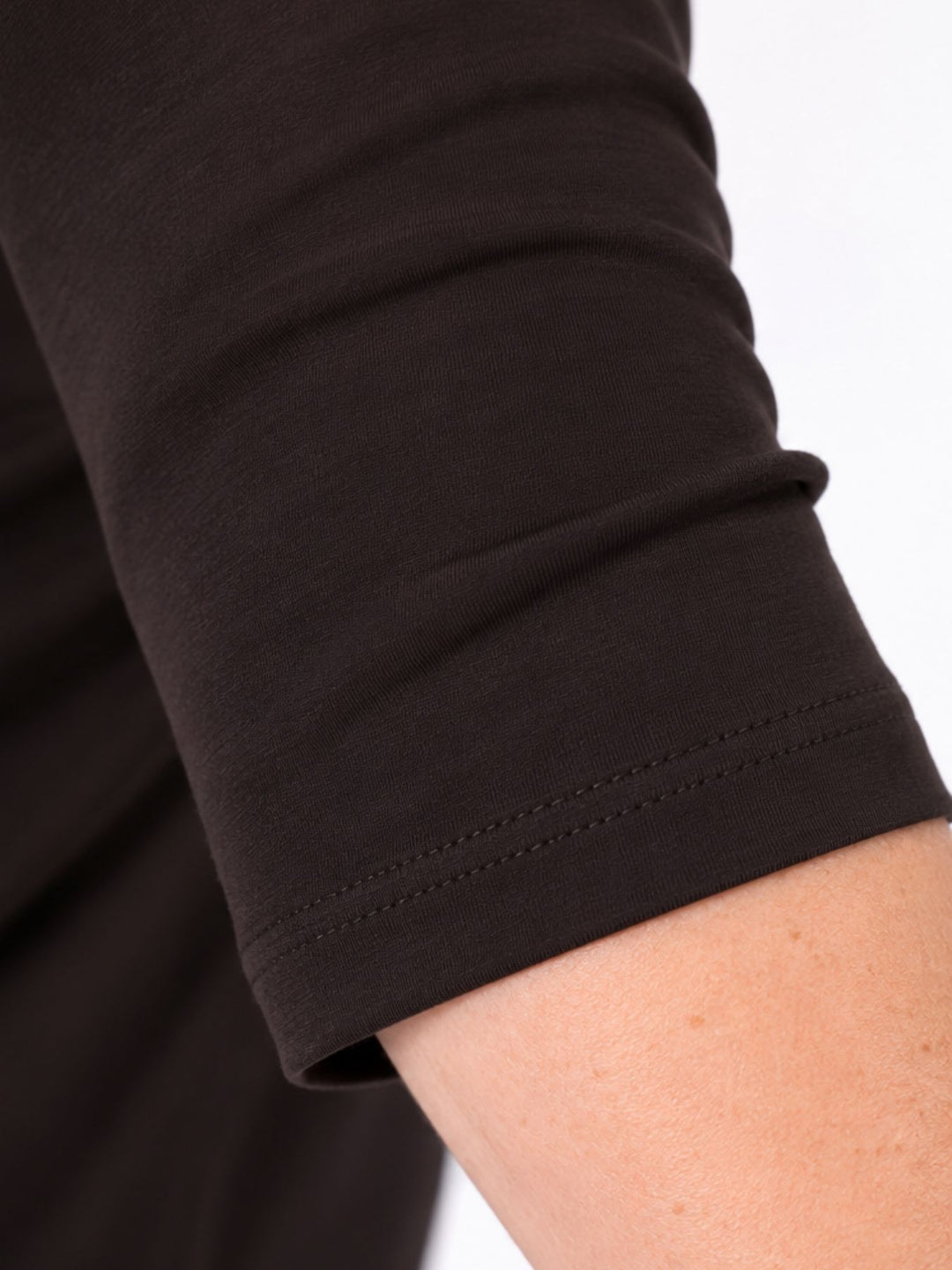 V-Ausschnitt Shirt Damen mit 3/4-Arm aus 100 % Baumwolle – Braun