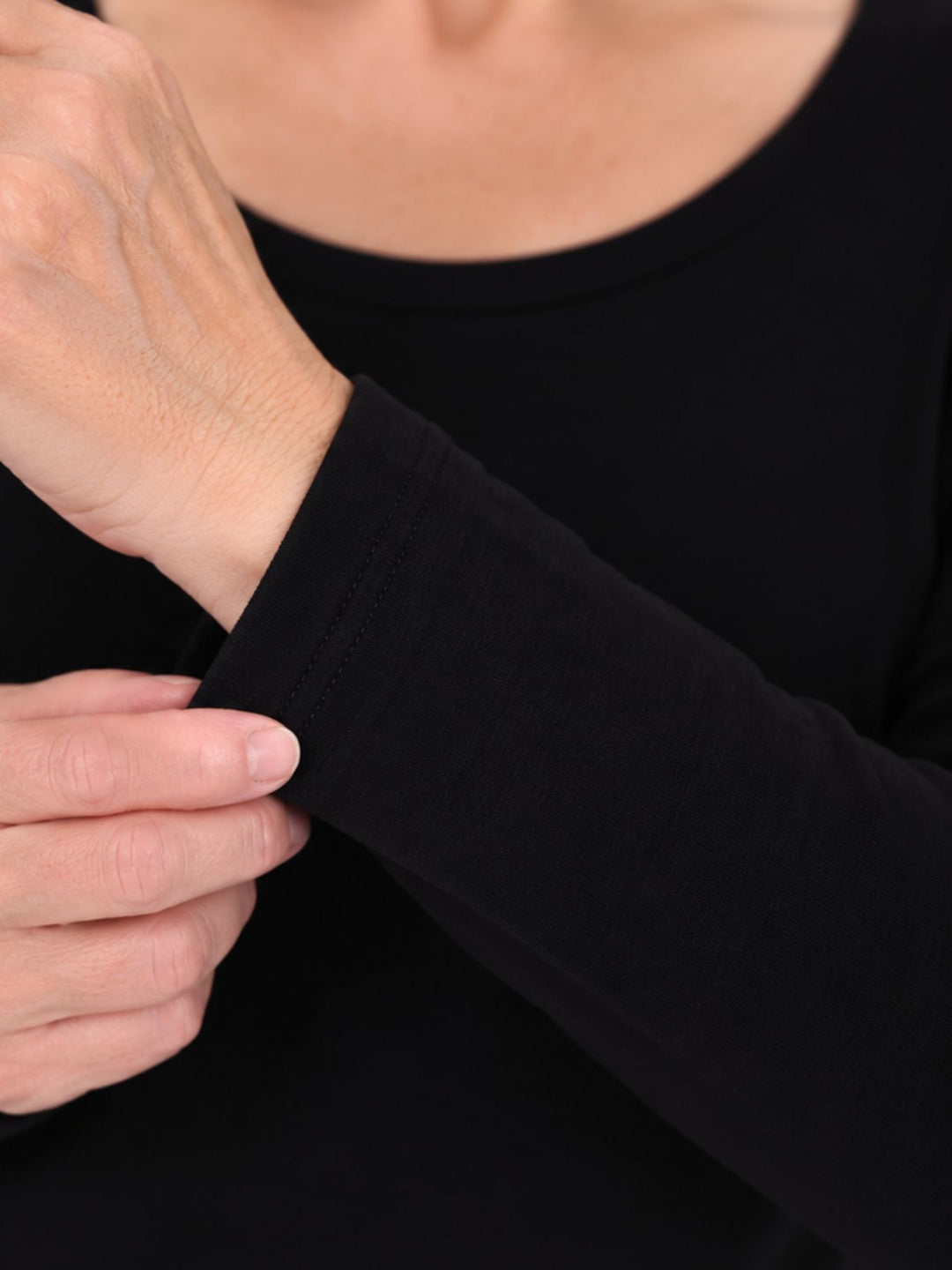 Rundhalsshirt Damen Langarm aus 100 % Baumwolle – Braun Walnuss