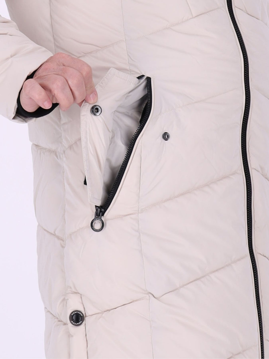 Damen Steppjacke mit Kapuze & Kontrast-Velvetfutter – Creme | Wasserabweisend
