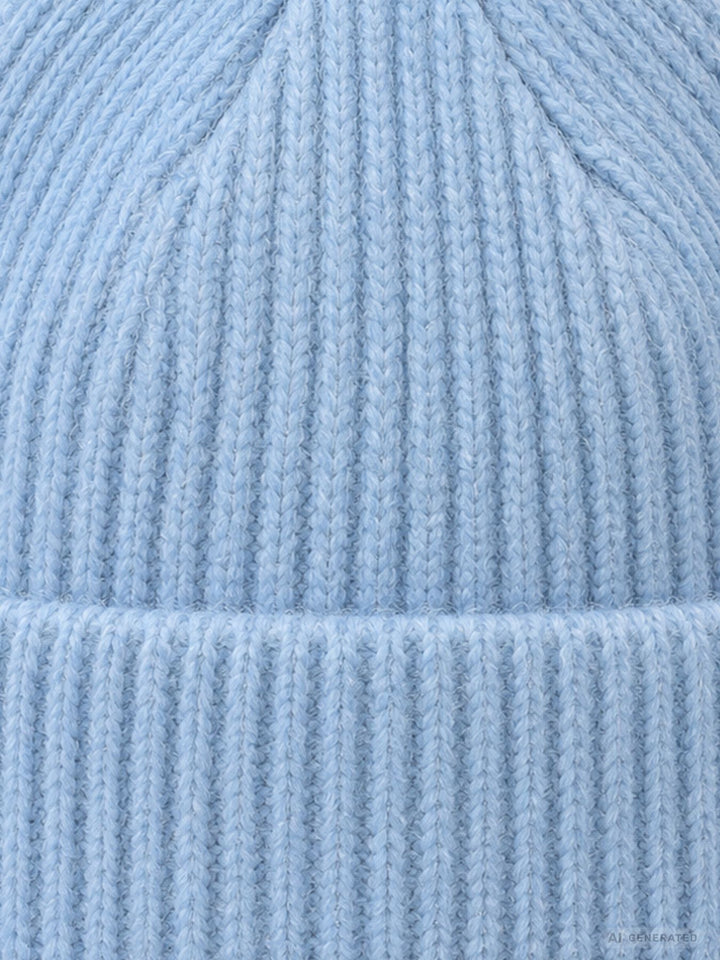 Damen Strickmütze Hellblau mit grauem Herz – Kuschelig, modern & liebevoll